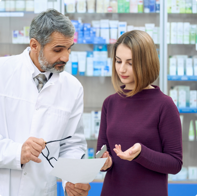 pharmacist talking to patient